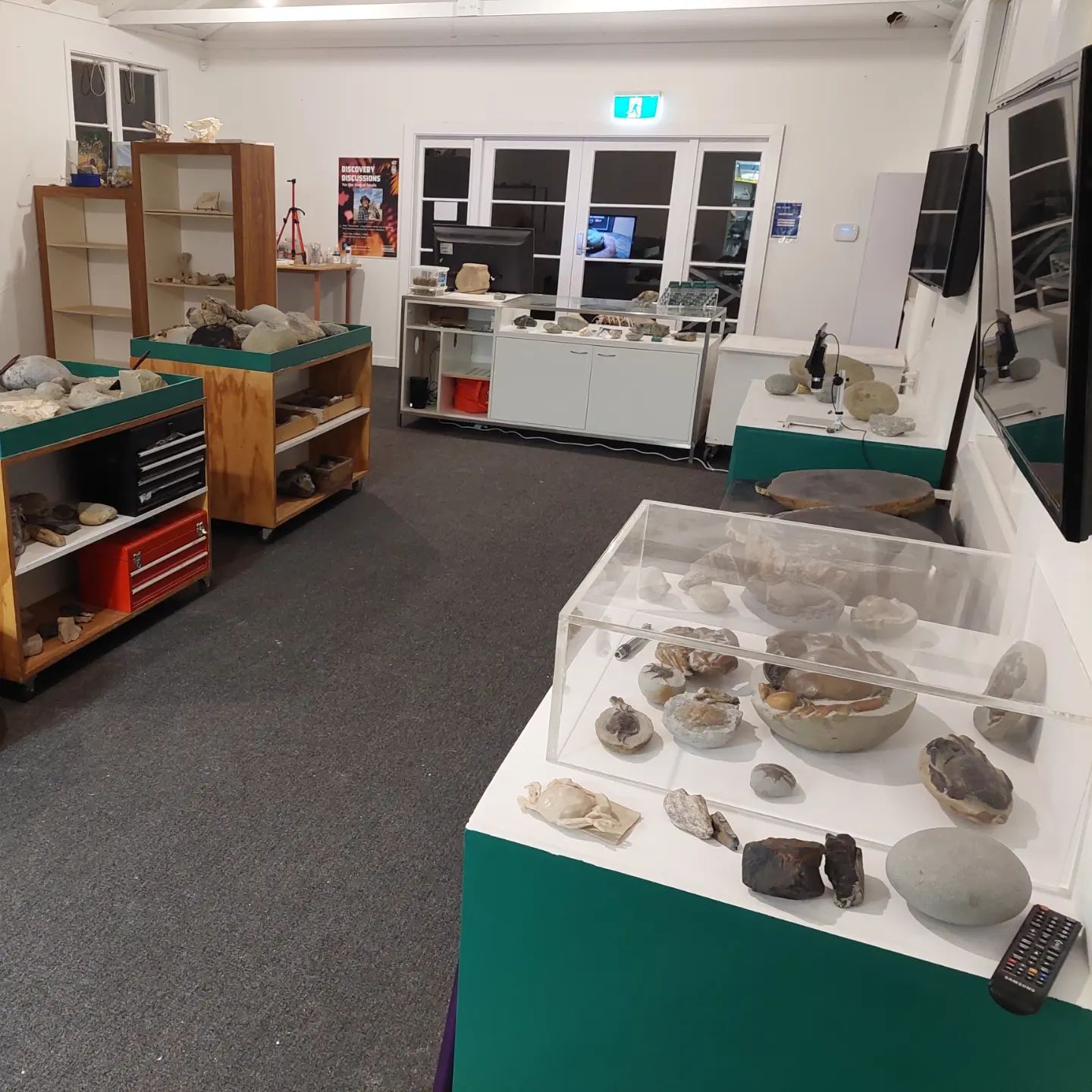 This Sat 25 May and Sun 26 May. Come and check out some of my fossil collection, there's a kids area for digging as well. I will have the turtle skull, massive crab, penguin, plesiosaur bones and many other fossils on display.
It's in Waikuku, about 30 min north of Christchurch at the Old School Collective. There's a great cafe as well if you fancy a coffee.

    