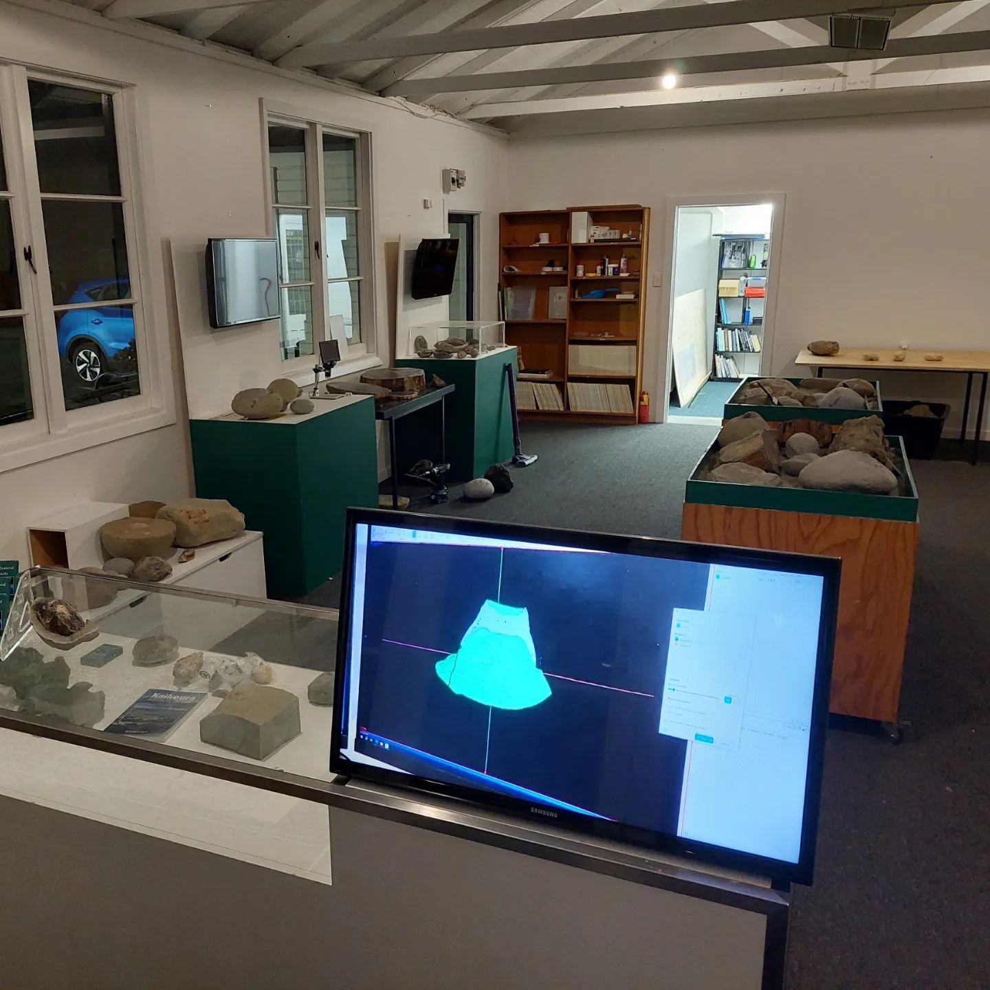 This Sat 25 May and Sun 26 May. Come and check out some of my fossil collection, there's a kids area for digging as well. I will have the turtle skull, massive crab, penguin, plesiosaur bones and many other fossils on display.
It's in Waikuku, about 30 min north of Christchurch at the Old School Collective. There's a great cafe as well if you fancy a coffee.

    